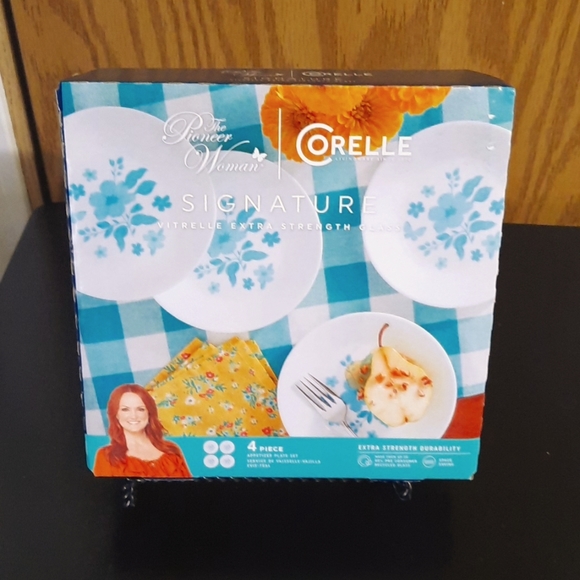 Pioneer Woman Signature Corelle 4pc appetizer plate set - Picture 1 of 6